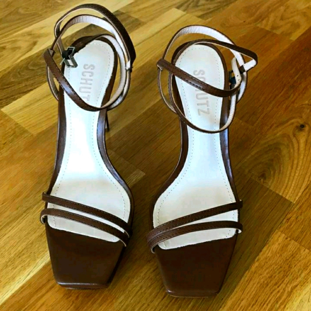 BEAUTIFUL STILETTO SANDALS / BRAND NEW